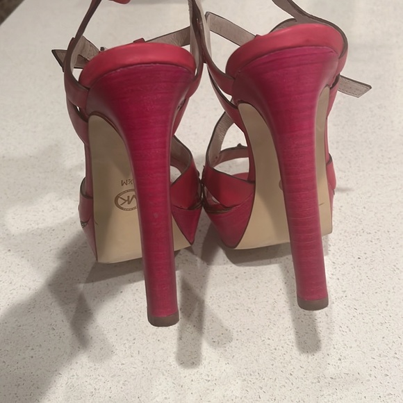 Michael Kors heels - Picture 3 of 5